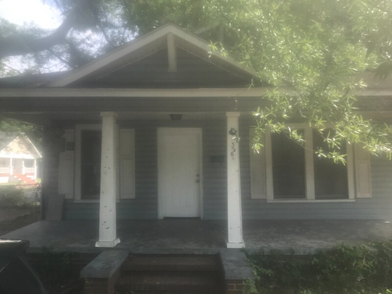 326 E Chestnut St in Goldsboro, NC - Building Photo