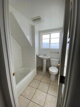 1131 E Whiting Ave in Fullerton, CA - Building Photo - Building Photo