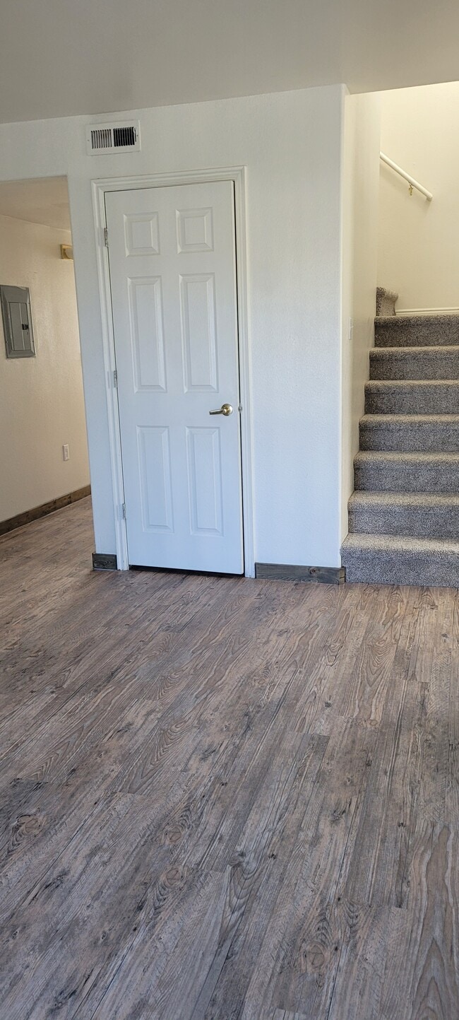 property at 451 N 7th E