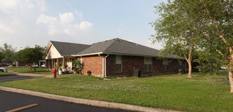 Magnolia Crossing in Gonzales, LA - Building Photo