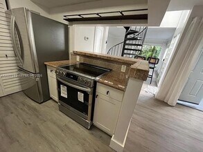 3209 Bird Ave in Miami, FL - Building Photo - Building Photo