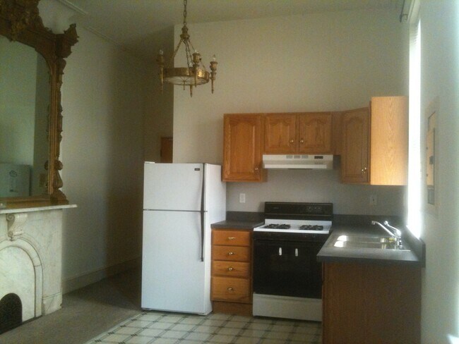 2003 Green St, Unit 2R photo'