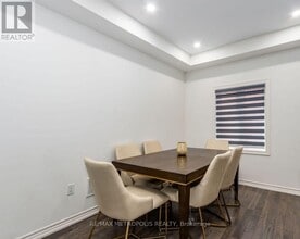 93 Elephant Hill Dr in Bowmanville, ON - Building Photo - Building Photo