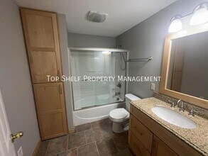 1988 NW 157th St in Waukee, IA - Building Photo - Building Photo