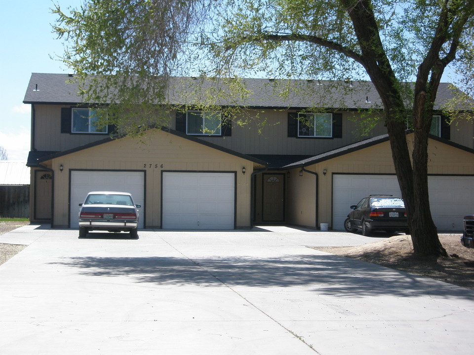 2756 SW Timber Ave in Redmond, OR - Building Photo