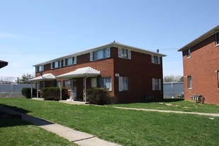 5741-5745 Arborwood Ct Apartments