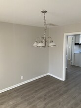 7517 E 53rd Pl in Tulsa, OK - Building Photo - Building Photo