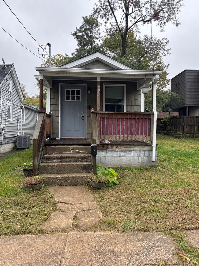 property at 606 N Upper St