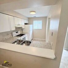 410 Butler Blvd in Daytona Beach, FL - Foto de edificio - Building Photo