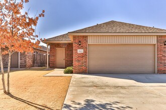 9804 Uvalde Ave in Lubbock, TX - Building Photo - Building Photo