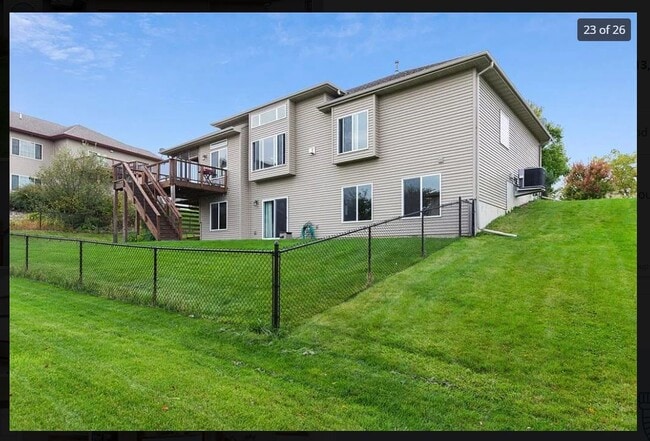 2103 Glen Oaks Knl in Coralville, IA - Foto de edificio - Building Photo