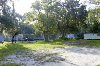 Duncan Mobile Home Park in Tampa, FL - Building Photo - Building Photo