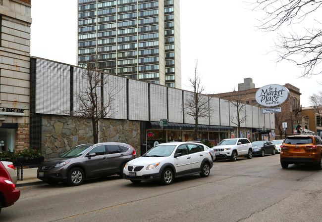 521 W Diversey Pky in Chicago, IL - Building Photo - Building Photo