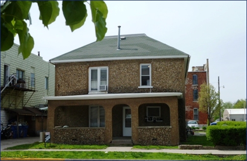 21 N Main St in Albia, IA - Building Photo