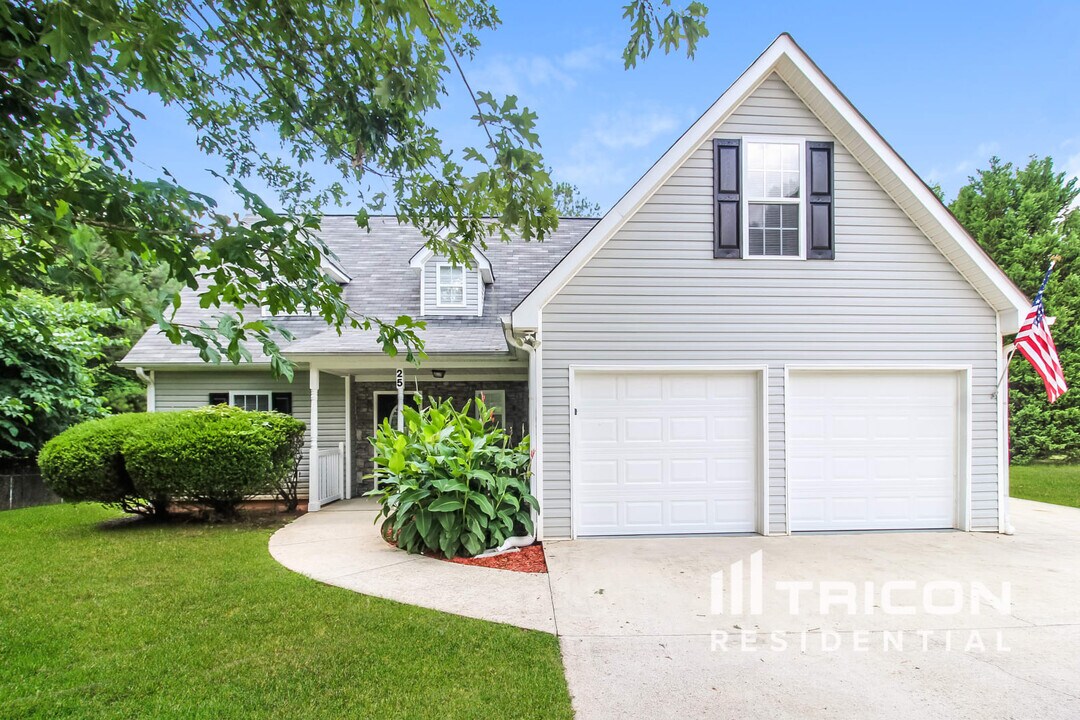 25 Alley Cir in Covington, GA - Building Photo