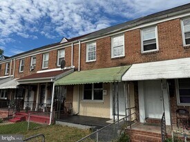 320 Sollers Point Rd in Dundalk, MD - Building Photo