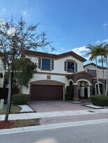 8848 NW 101st Pl in Doral, FL - Building Photo