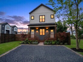 1002 E 33rd St in Houston, TX - Building Photo