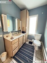 14 Lyons Ct, Unit 1 in Watertown, MA - Foto de edificio - Building Photo