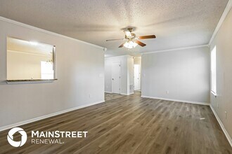 1928 Sweet Blossom Ln in Indianapolis, IN - Building Photo - Building Photo