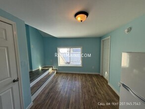 88 Main Rd in Milford, ME - Foto de edificio - Building Photo