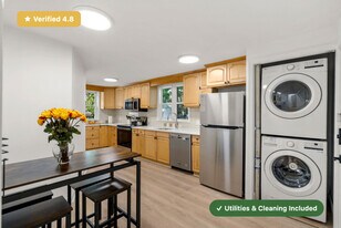 RoostUp Furnished Private Bedroom in Jamai in Boston, MA - Building Photo