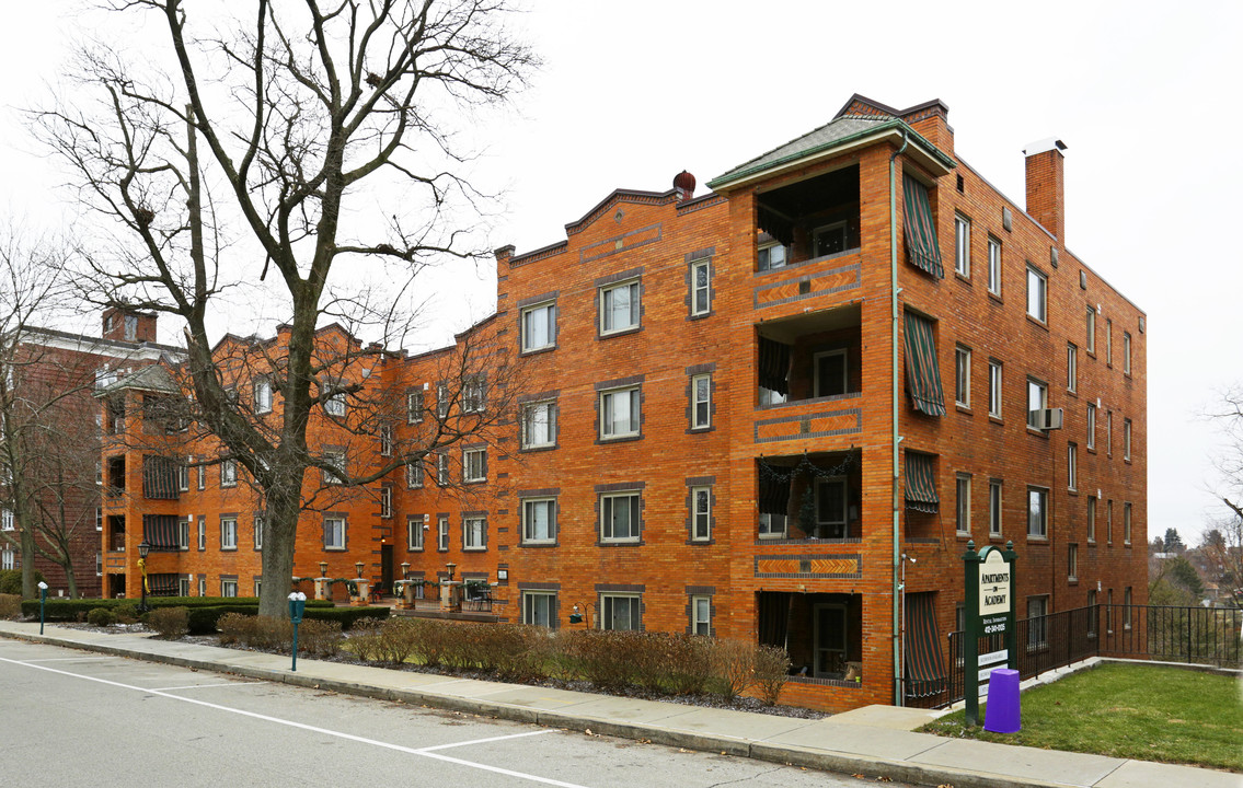 Apartments on Academy in Pittsburgh, PA - Building Photo