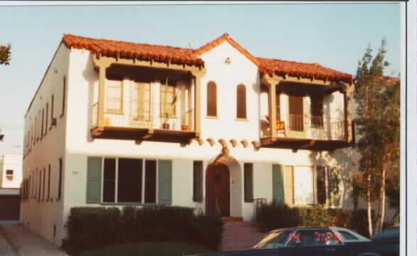 347-349 N Genesee Ave in Los Angeles, CA - Building Photo - Building Photo