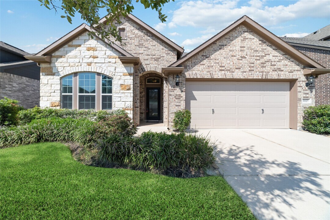 11127 Bluewater Lagoon Cir in Cypress, TX - Building Photo