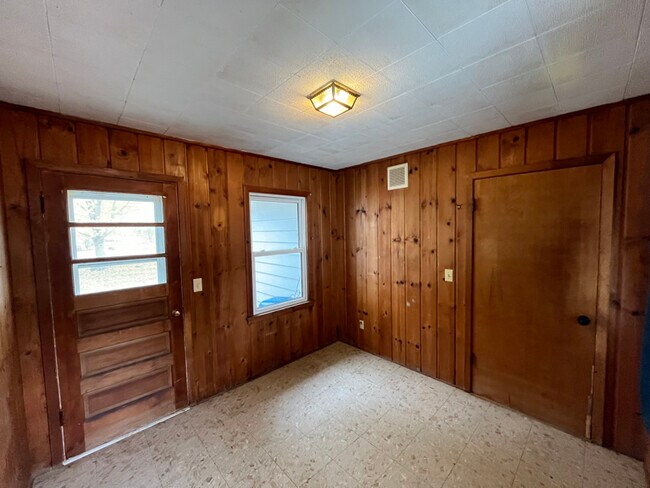 601 Levee Blvd in St. James, MN - Foto de edificio - Building Photo