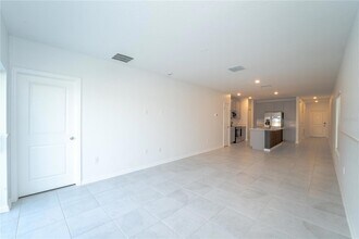 336 Loch Ct in Davenport, FL - Building Photo - Building Photo