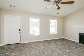 3902 Deaton Rd in Flowery Branch, GA - Building Photo - Building Photo