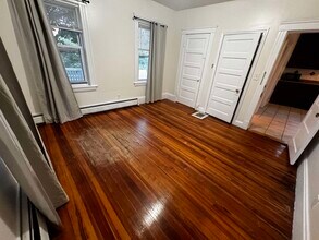 26 Holworthy Pl in Cambridge, MA - Building Photo - Building Photo