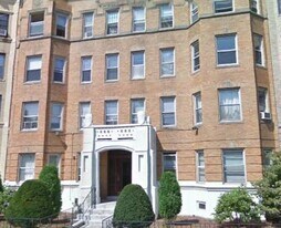 55 Park Dr in Boston, MA - Building Photo