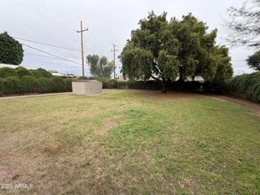 1725 S Sierra Vista Dr in Tempe, AZ - Building Photo - Building Photo