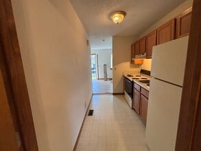 1212 Shelby Ave in Johnson City, TN - Building Photo - Building Photo