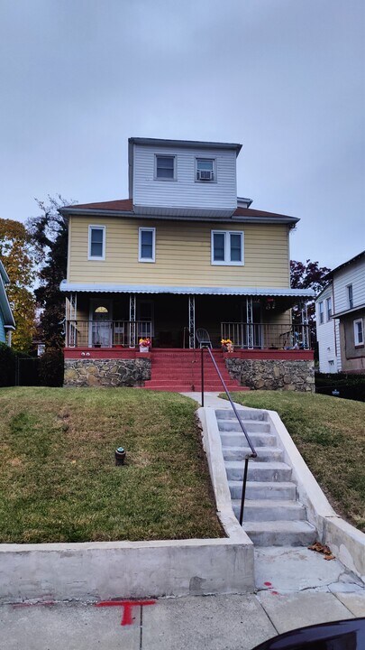 3404 Alto Rd, Unit 2nd floor in Baltimore, MD - Building Photo