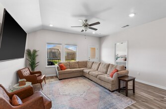 1205 Carnaby St in Corpus Christi, TX - Building Photo - Building Photo