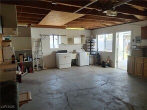 3221 Sombrero Cir in Las Vegas, NV - Building Photo - Building Photo
