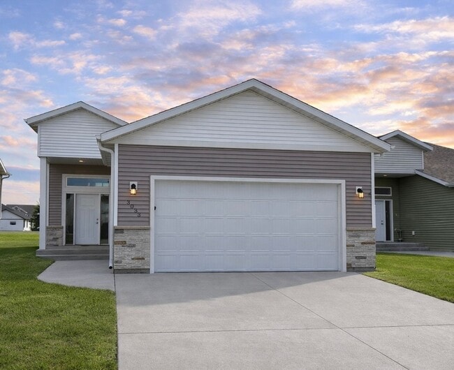 property at 3033 39th Ave S