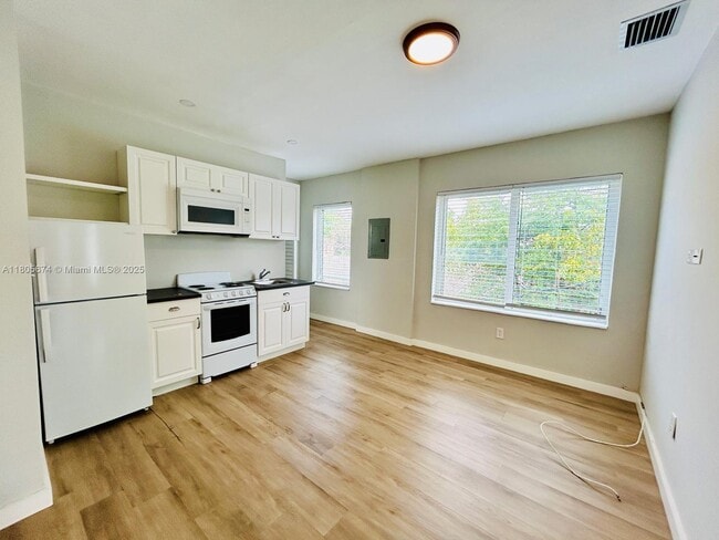 property at 534 SW 6th Ct