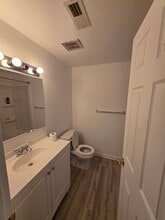 24975 Mayfair St in Flat Rock, MI - Building Photo - Building Photo