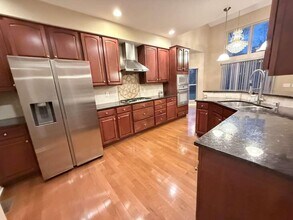 7798 Wayside Ave in Delaware, OH - Building Photo - Building Photo