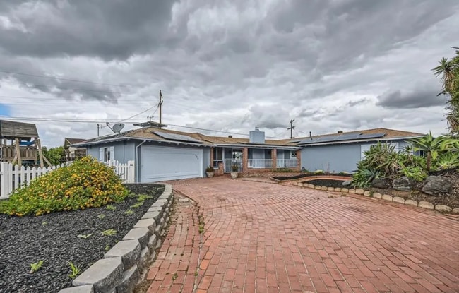 property at 132 Croydon Ln