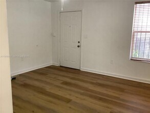 420 NW 11th Ave, Unit 1 in Miami, FL - Building Photo - Building Photo