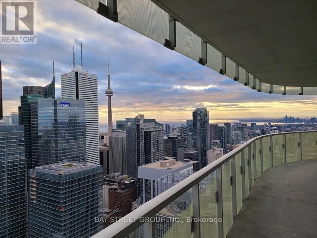 197-5197 Yonge St in Toronto, ON - Building Photo - Building Photo