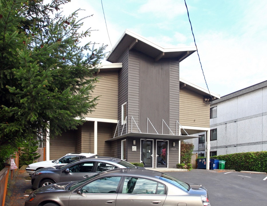 San Lin in Seattle, WA - Building Photo