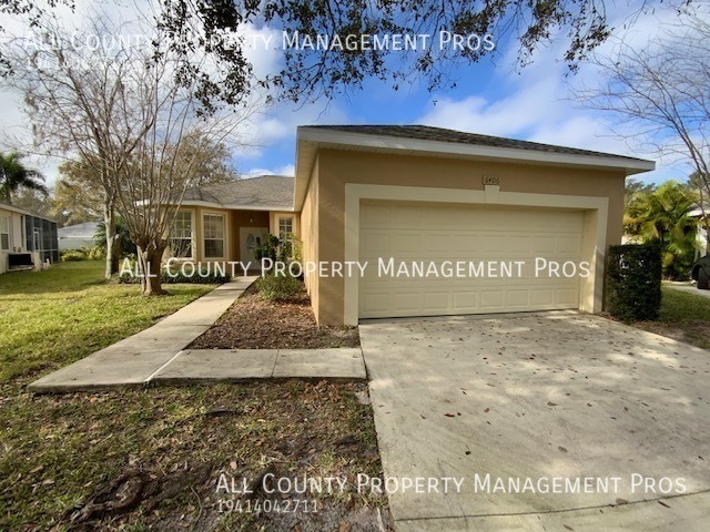 6406 Golden Leaf Ct in Lakewood Ranch, FL - Building Photo