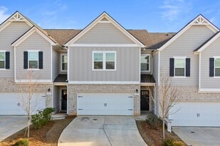 127 Raiden Cir in Opelika, AL - Building Photo