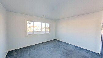 16917 10th St in Huntington Beach, CA - Building Photo